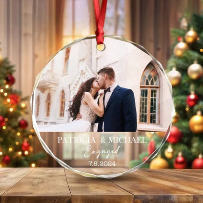 geckocustom-custom-couple-photo-engaged-wedding-invitation-christmas-glass-circle-ornament-ho82-893038-36692108607665_600x